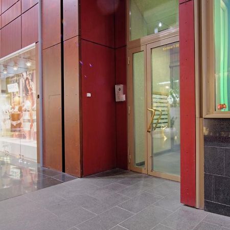 Studio Apartment In Quiet Heart Of Everything Tallinn Luaran gambar