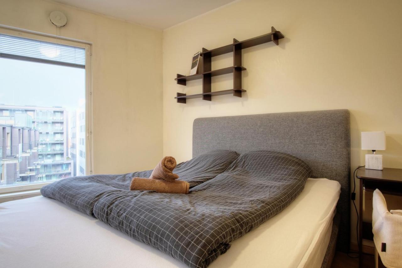 Studio Apartment In Quiet Heart Of Everything Tallinn Luaran gambar