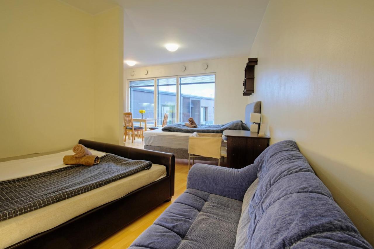 Studio Apartment In Quiet Heart Of Everything Tallinn Luaran gambar