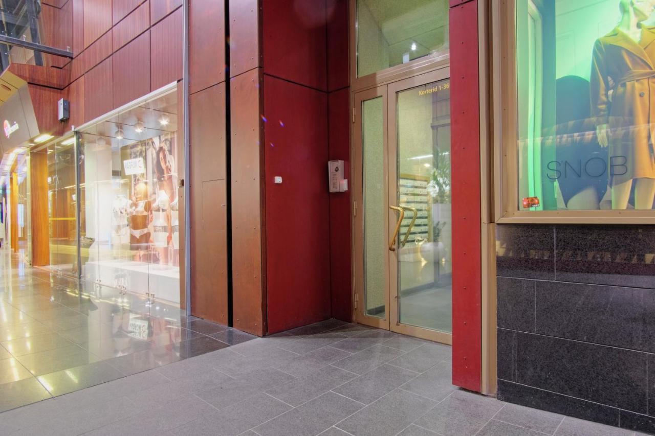 Studio Apartment In Quiet Heart Of Everything Tallinn Luaran gambar