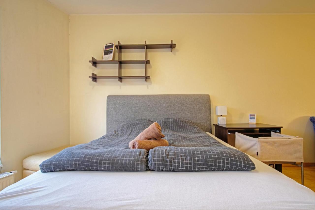 Studio Apartment In Quiet Heart Of Everything Tallinn Luaran gambar